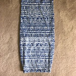 High wasted & long skirt